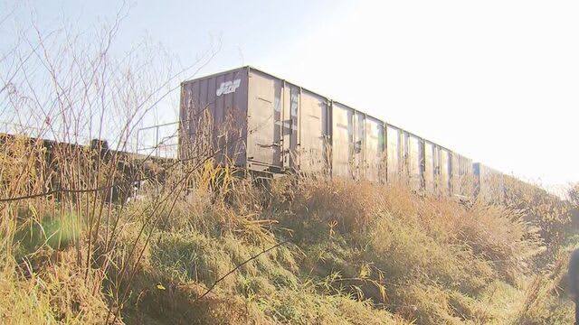 JR函館線 列車脱線事故 復旧作業続く 19日から運転再開へ