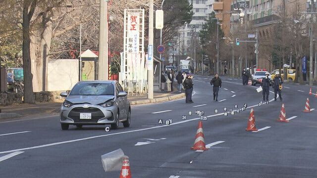 札幌市中央区　道路を横断中の高齢男性はねられ重体　乗用車を運転していた会社員の女（34）現行犯逮捕