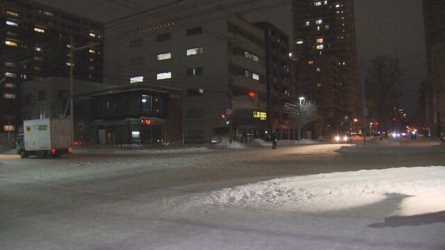 ひき逃げか　高齢男性はねられる　車はそのまま立ち去る　札幌中央区