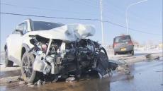 空港連絡バスも運休する事態　北海道　季節外れの暖かさで路面凍結による事故相次ぐ　21日の朝も凍結に警戒