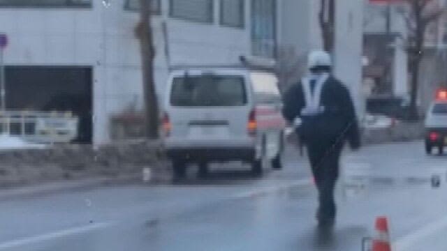 道路横断中だったとみられる60代男性　ワゴン車にはねられ死亡　運転していた男を逮捕　札幌・国道230号