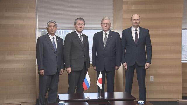 駐札幌ロシア総領事　着任挨拶で道議会訪問　道議会議長は北方四島の墓参再開など求める