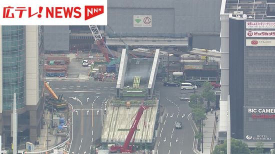 広島駅が変わる　路面電車の橋げた架橋工事が進む