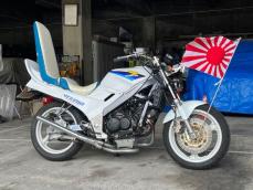 騒音を立てながらバイクで信号無視し車に衝突　車の運転手がケガ　17歳の少年逮捕　広島市　