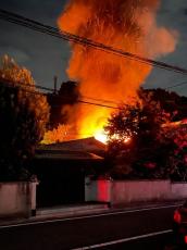 未明の火事　焼け跡から男性１人の遺体が見つかる　広島・福山市