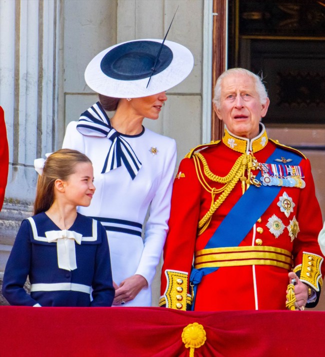 がん公表のチャールズ国王＆キャサリン妃、トゥルーピング・ザ・カラーで絆を見せる