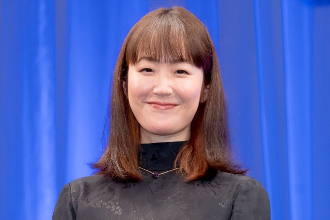 黒木華、「夜明けのマイウェイ」カバーで主題歌に挑戦　歌声褒められるも「恥ずかしい」