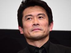 「まるで別人」内野聖陽56歳、ほぼスキンヘッドに激変「一瞬どなたかと」