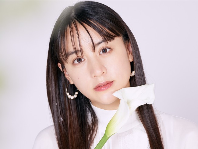 山本美月、ヘアカットを報告　「大胆にイメチェン」「オン眉似合う」