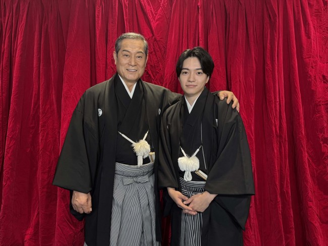 『新・暴れん坊将軍』親子役の松平健＆なにわ男子・西畑大吾がトーク！　2人の2024年の漢字は？