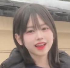 カジサックの美人娘15歳、“アイドル級”の近影に衝撃「透明感すごい」　ユニクロモデル姿も話題