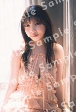 乃木坂46・与田祐希「ベージュのドレスが可愛くて、お気に入り」　3rd写真集『ヨーダ』封入特典ポストカード解禁