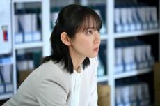 『御上先生』第4話　“是枝”吉岡里帆、隣徳学院に届いた怪文書の答えにたどり着く