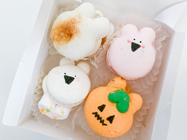 トゥンカロン【over macaron】人気キャラクター「すこぶる動くウサギ」がマカロンに！