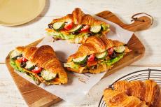 スターバックスが運営するイタリアンベーカリー「プリンチ®」から新登場！イタリアパンそのものを味わうサンドイッチ｜News