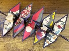 面白グッズと遊ぶ！【1】花札デザインの折り紙「折り札」で花札はできる？