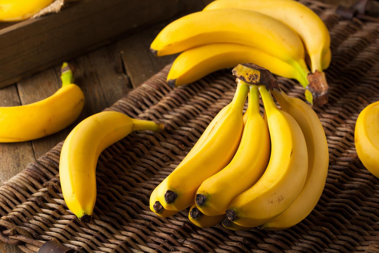バナナ1本のエネルギーはどれくらい？栄養・ケーキのレシピも【専門家監修】