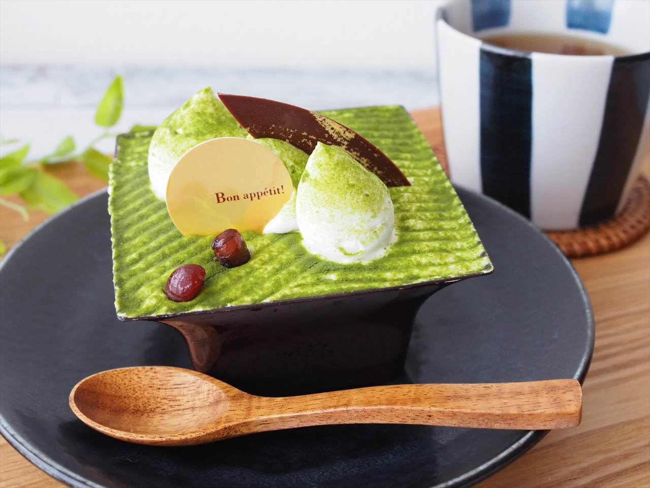 【シャトレーゼ実食】まるで芸術作品！「北海道産発酵バター使用抹茶ティラミス」