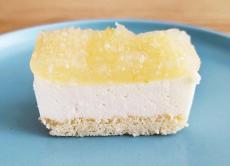 【成城石井】キュンと甘酸っぱい「フレッシュ瀬戸内レモンで作ったレアチーズケーキ」