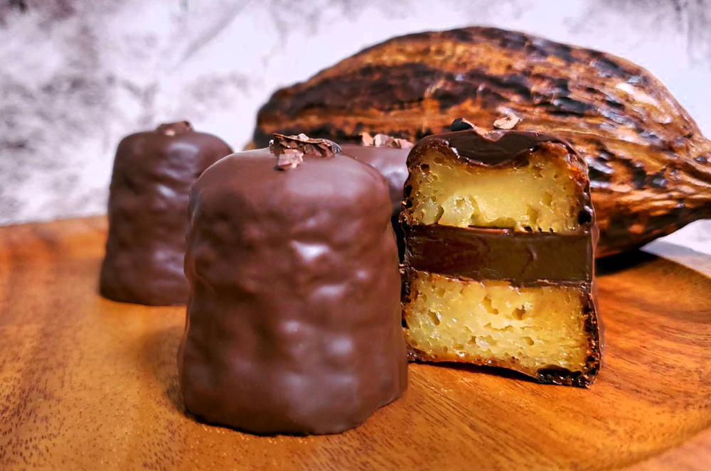 【カヌレ】チョコレート専門店の『生チョコカヌレサンド』がおいしそう～