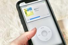 【簡単解説】iPod風に音楽が聴けるサイト「iPod.js」とは？