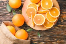 オレンジの食べやすい切り方は？種類や保存法も【専門家監修】