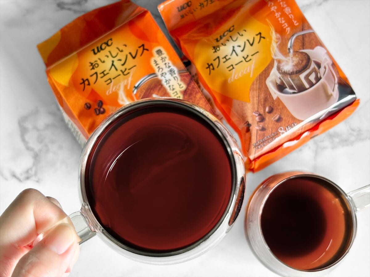 どう変わった？「UCCおいしいカフェインレスコーヒー」新旧飲み比べ