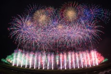 世界最高峰の花火師たちが夜空を彩る！夏の風物詩 「東京花火大祭〜EDOMODE〜」開催！