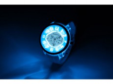 腕時計ブランド「Tendence」の「FLASH」コレクションをルクアイーレ大阪で先行発売