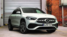 メルセデスSUVの末っ子「GLA」が、スタイルと走破性に磨きをかけるフルモデルチェンジ