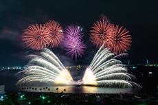 今年は初夏！名古屋港ガーデンふ頭で開催「名港水上芸術花火2022」