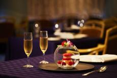 熱海「HOTEL ACAO」｜薔薇のベストシーズンにこそ贈りたい最高の宿泊デート