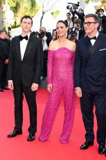テーマはピンク！最新のヴァレンティノを纏ったセレブリティが「カンヌ国際映画祭」に続々登場
