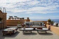 カリブ島の「ホテル プンタ トラガーラ」にエトロのインテリア家具であつらえた豪華スイートルームが誕生