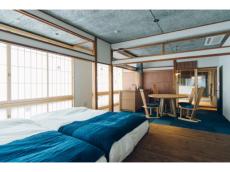 島根県の秘湯・有福温泉に誕生した1日5組限定のホテル。手仕事の温もりを感じる優しい空間