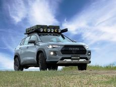 トヨタの人気SUV「カローラクロス」をワイルドな“US TOYOTA風”にカスタム！