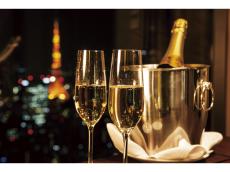 クリスマスの夜に。ザ ロイヤルパークホテル アイコニック東京汐留の特別な宿泊プラン＆ディナーコース