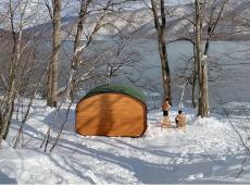 日本屈指のネイチャーサウナ「十和田サウナ」で冬サウナ予約受付開始。雪中で究極のととのいを！