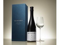 ホテルニューオータニ東京がラグジュアリー日本酒ブランド「MINAKI」の代表作「極幻」を2か月限定で提供
