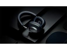 『007』仕様の英国製ワイヤレスヘッドフォンは、見た目も触り心地も音質もスペシャル！