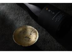 稀少な高級日本酒「TAKANOME / 鷹ノ目」と、木工家・浦上陽介氏がコラボレーション