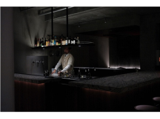 世田谷のカクテル・バー&#038;スタジオ「Quarter Room」でアートとカクテルの新たな融合を体験しよう