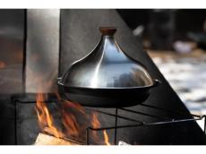 料理の幅を広げる万能鍋に、マルチに使えるコットも。「TOKYO CRAFTS」の新作キャンプギア3点