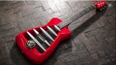 アルファロメオ公認カスタムギターが限定11本で受注開始【動画】