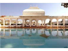 インドの宮殿ホテルで極上バカンス体験も可能！ラグジュアリーなインドのオーダーメイドツアーの内容とは？