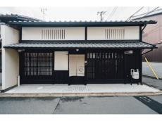 京都最古の花街・上七軒に、京町家を再生したプライベートサウナ「sayoka」が誕生