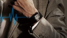 ビジネスマン流健康管理！エプソン腕時計型端末「PULSENSE」