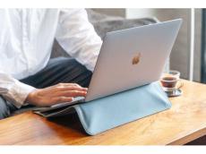 MacBook Air・Pro対応｜台湾発レザーブランド「n max n」のスタンド付ラップトップ用スリーブケース
