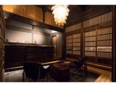古民家5棟をリノベした静岡の宿「鞠子 工芸ノ宿 泉ヶ谷」が開業。プライベートサウナ付き客室で真の寛ぎを