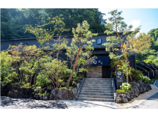 長野・上田市の温泉旅館「別所温泉 緑屋」がチェルシー・フラワーショーで金賞を獲得した庭園を再現